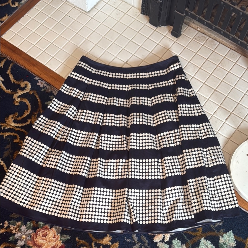 Talbots A-Line Skirt in Classic Navy worn once-‎ perfect condition
